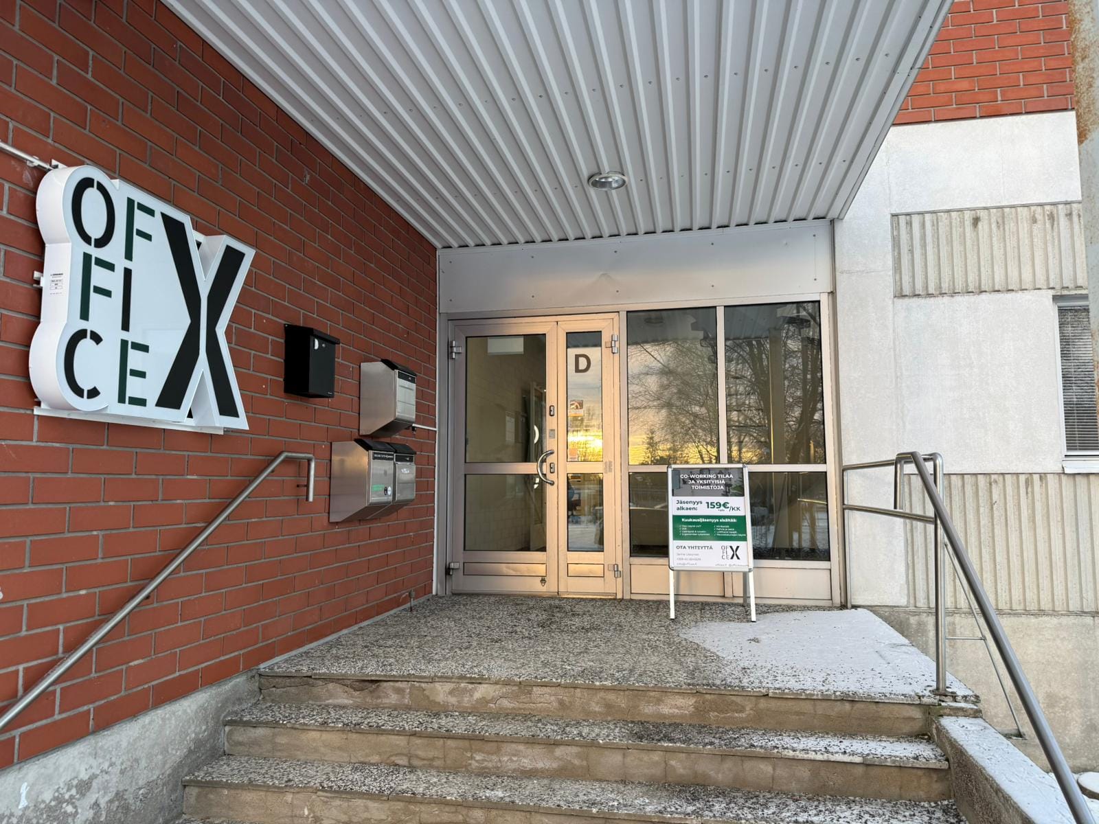 Jyväskylä Tourula toimipiste tarjoaa kodin työllesi. Työtilat yhteiskäyttöön, neuvotteluun ja yksin tehtävään työhön.