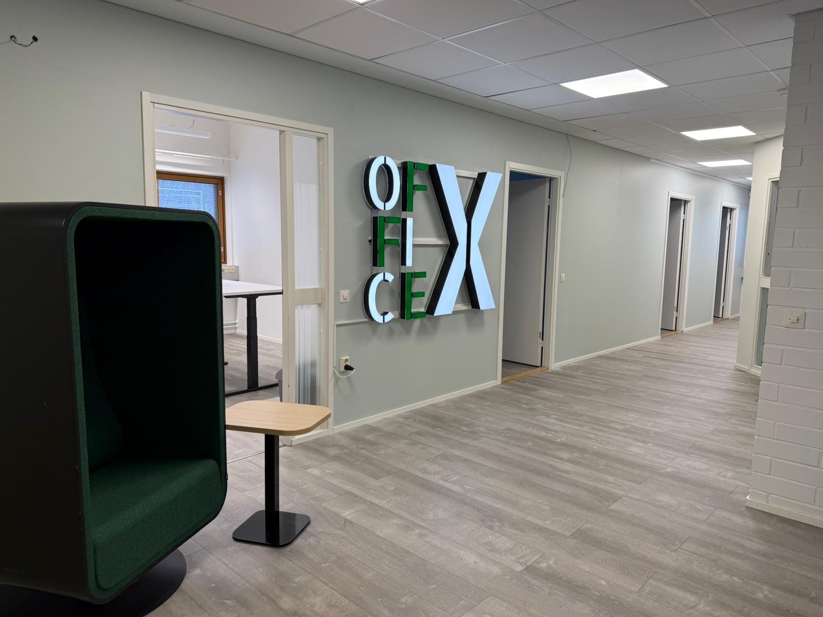 Jyväskylä Tourula toimipiste tarjoaa kodin työllesi. Työtilat yhteiskäyttöön, neuvotteluun ja yksin tehtävään työhön.