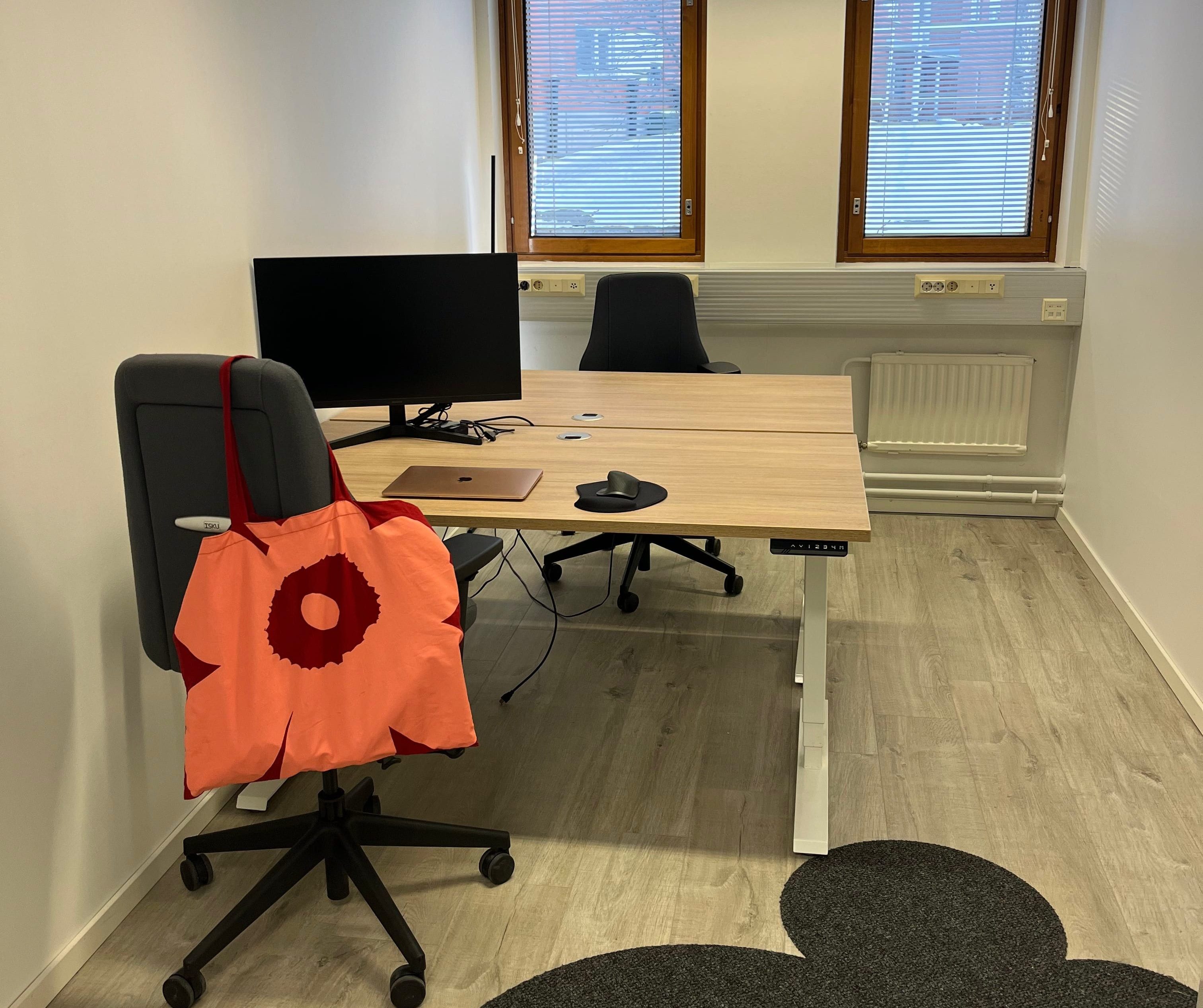 Jyväskylä Tourula toimipiste tarjoaa kodin työllesi. Työtilat yhteiskäyttöön, neuvotteluun ja yksin tehtävään työhön.